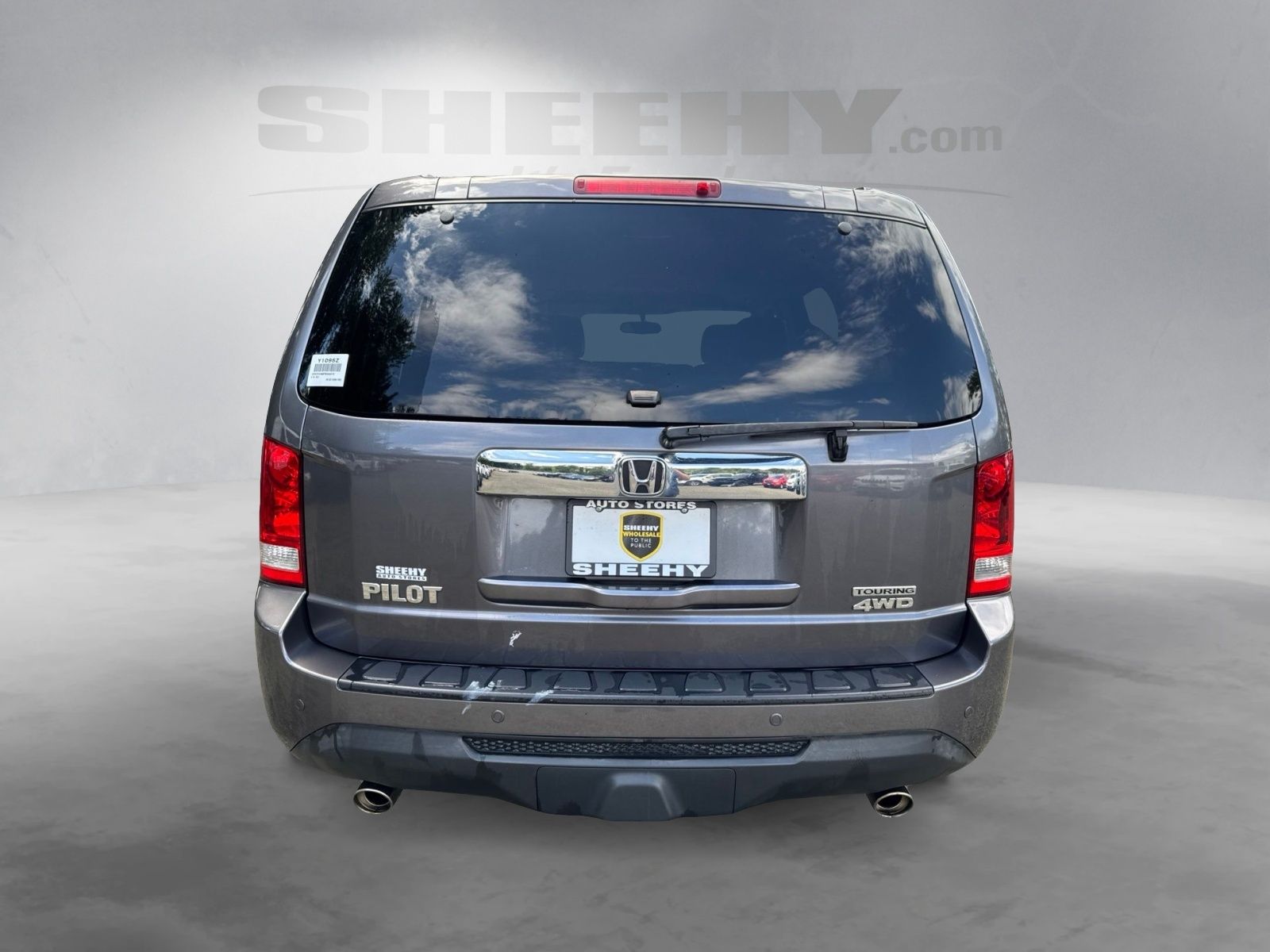 Used 2015 Modern Steel Metallic Honda Touring image 13
