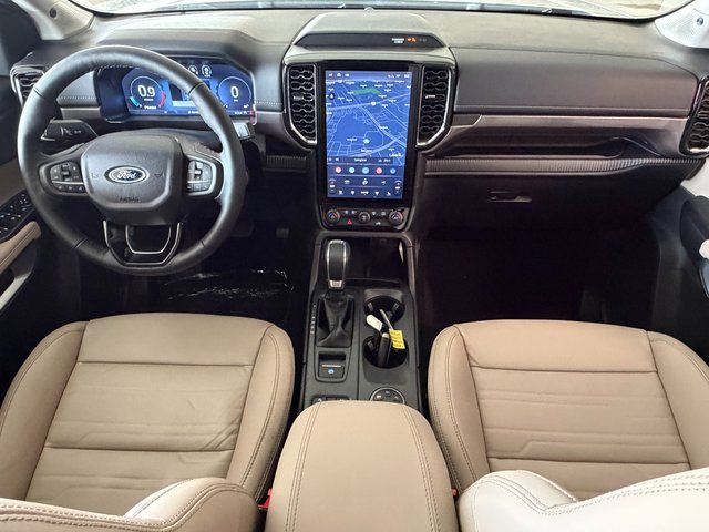 New 2025 Oxford White Ford Lariat image 18