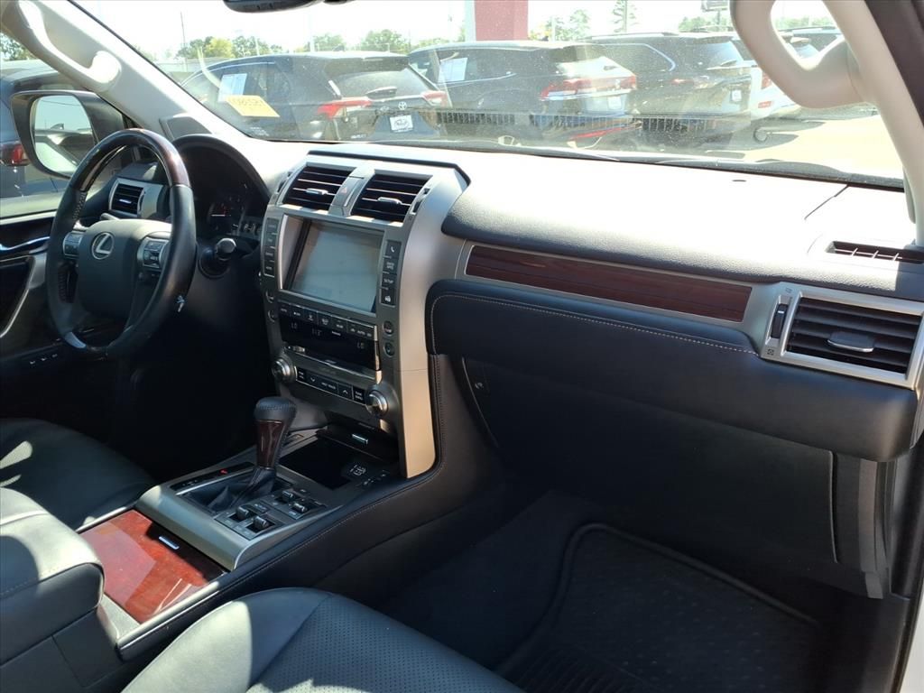 2019 Lexus GX 460 Luxury White at Westside Lexus