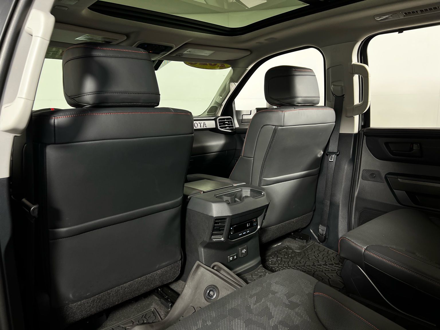 Thumbnail: 2023 Toyota Sequoia - 26