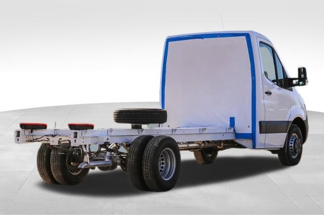 2024 Mercedes-Benz Sprinter Cab Chassis Base - Photo 6