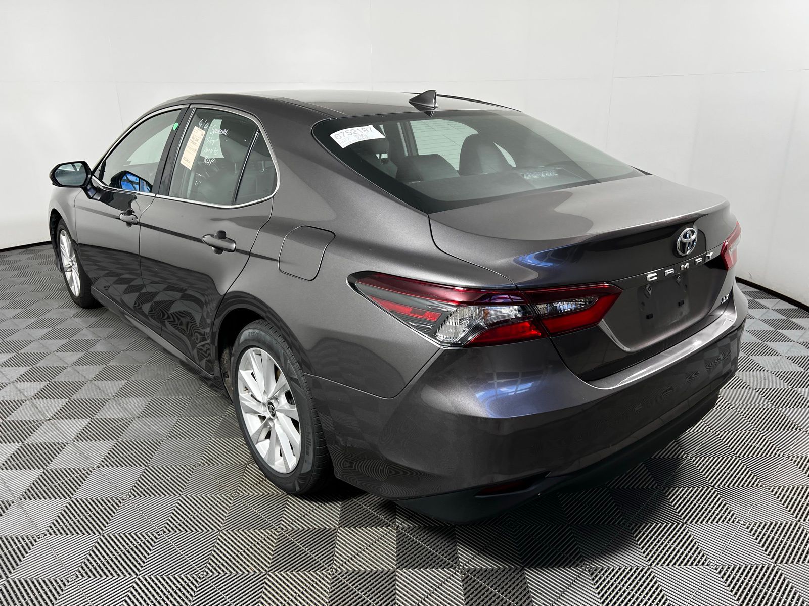 Thumbnail: 2023 Toyota Camry - 7