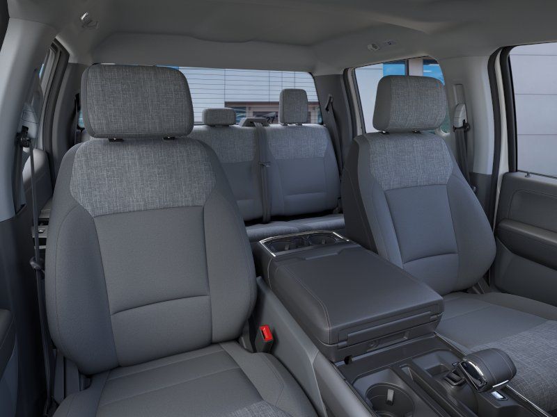 New 2025 Oxford White Ford XLT image 10