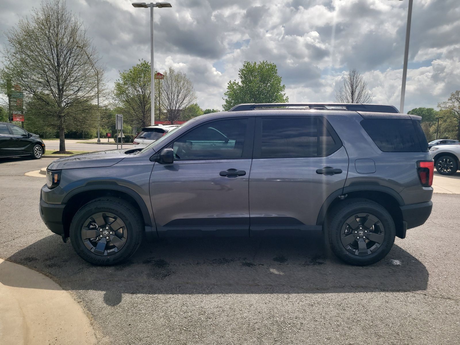 View vehicle photo 6