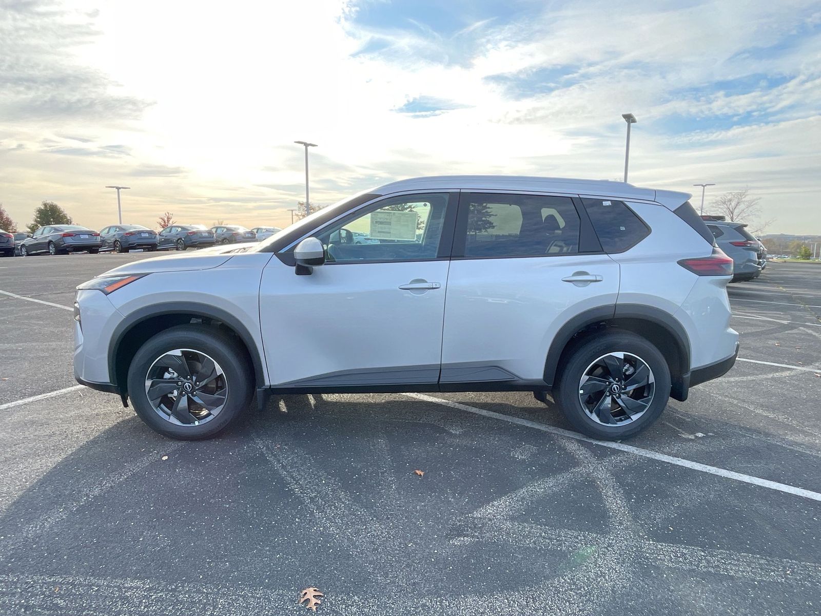 2025 Nissan Rogue SV 31