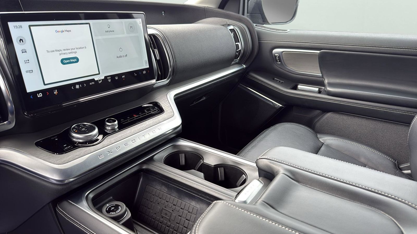 Used Car 2025 Ford Expedition  Platinum For Sale Under $80,000 In Austin, Texas