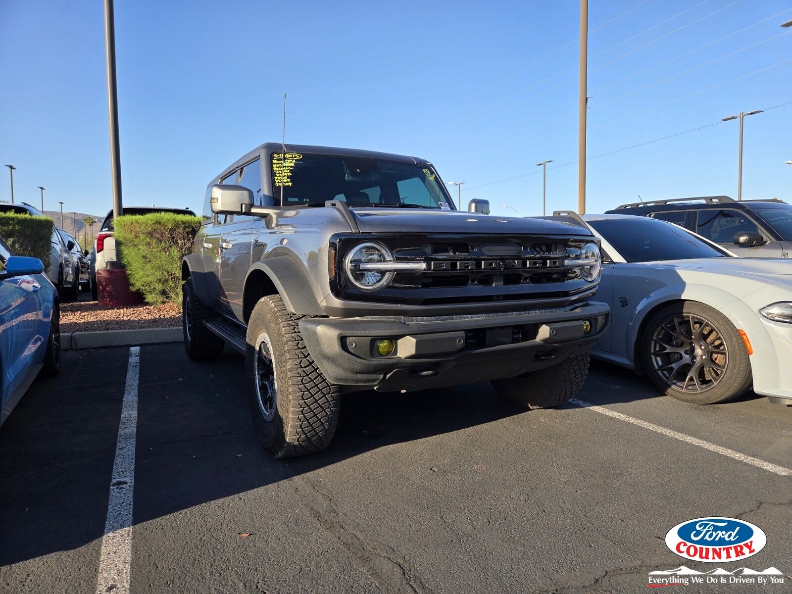 Carbonized Gray Metallic 2022 Ford Bronco Outer Banks Advanced 4-Door 4WD SUV / Crossover Four-Wheel Drive Automatic