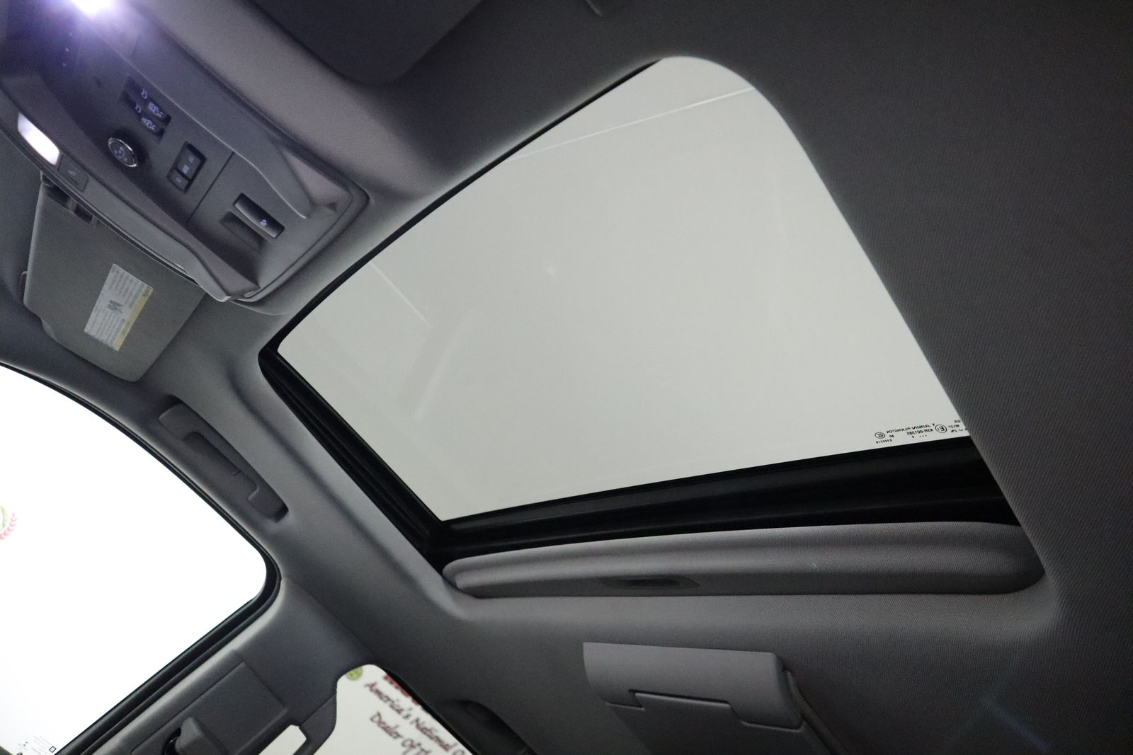 2015 Cadillac Escalade Premium photo