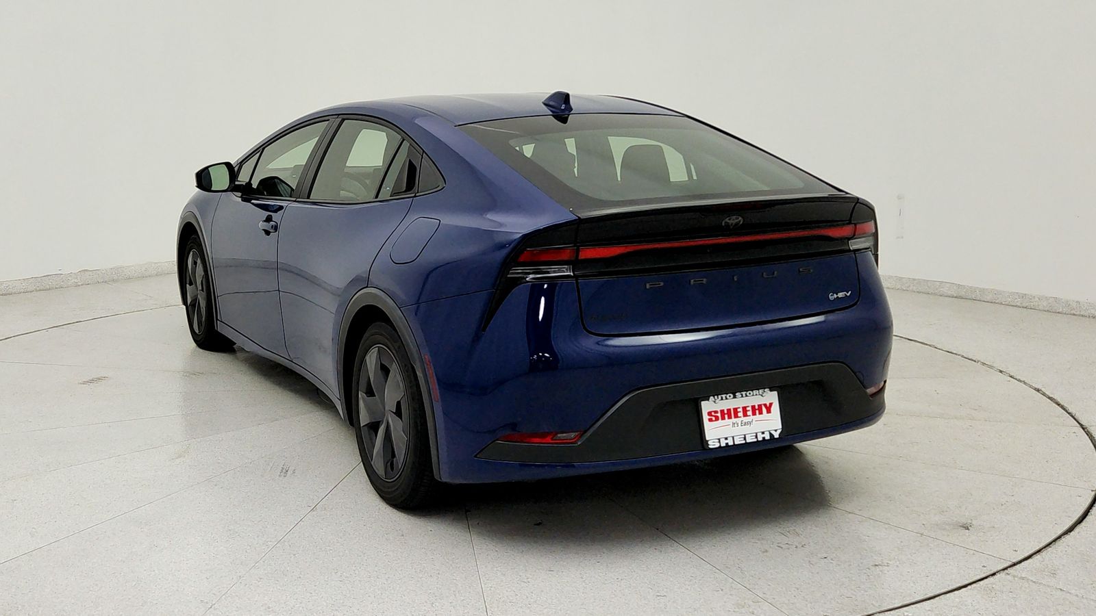 Used 2025 Blue Toyota LE image 5