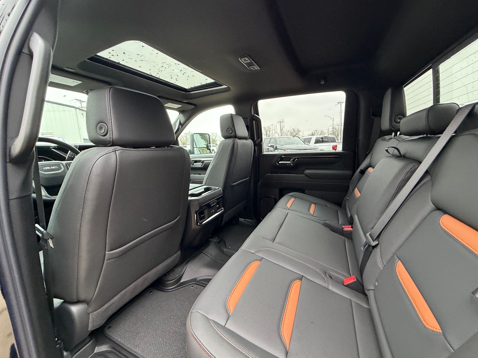 View vehicle photo 5