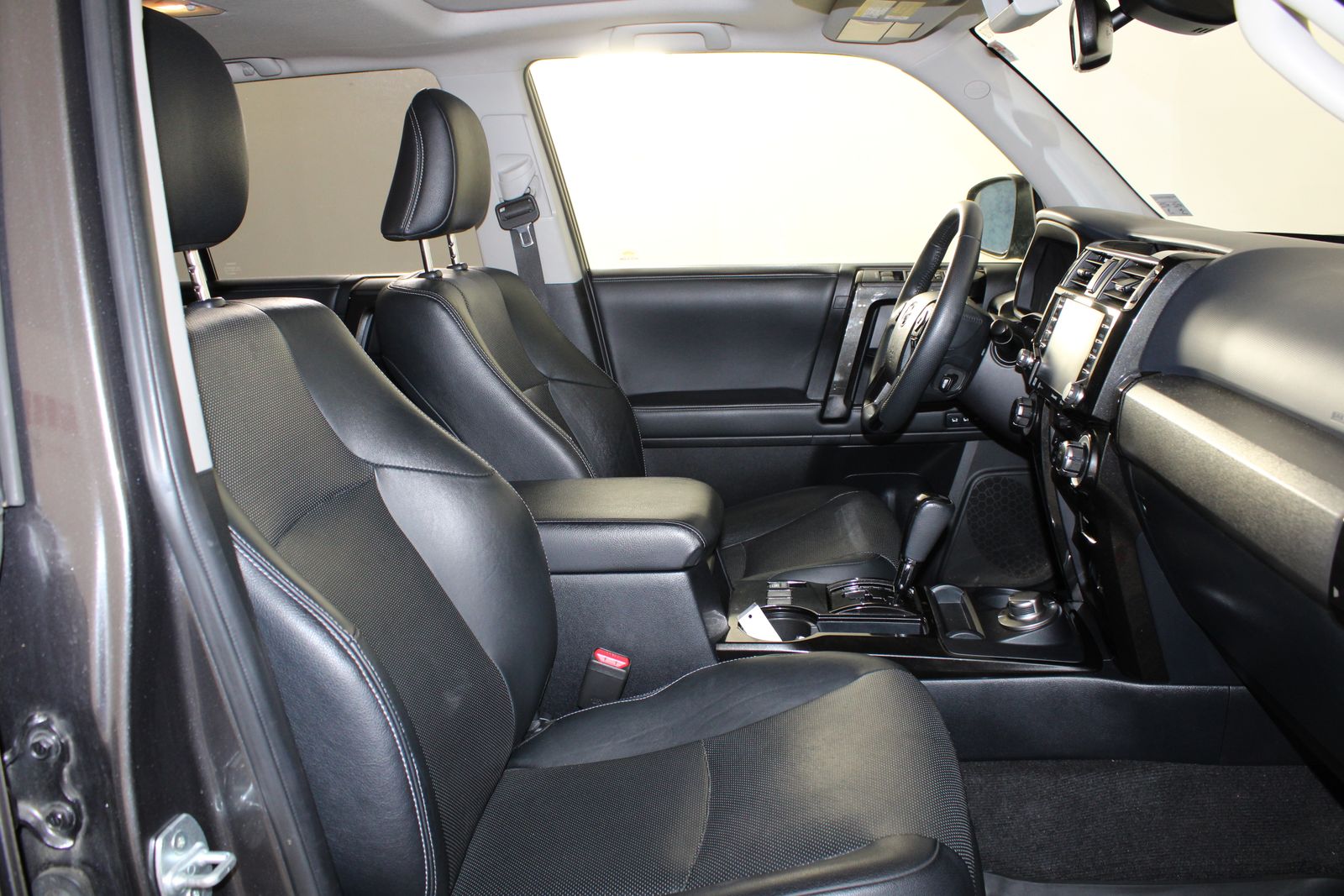 Used 2020 Gray Toyota Nightshade image 27