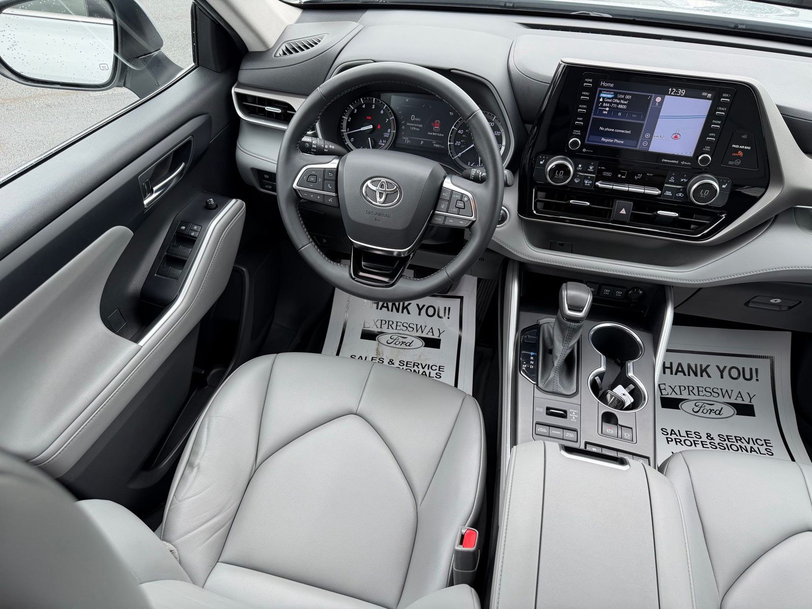 2021 Toyota Highlander image 16