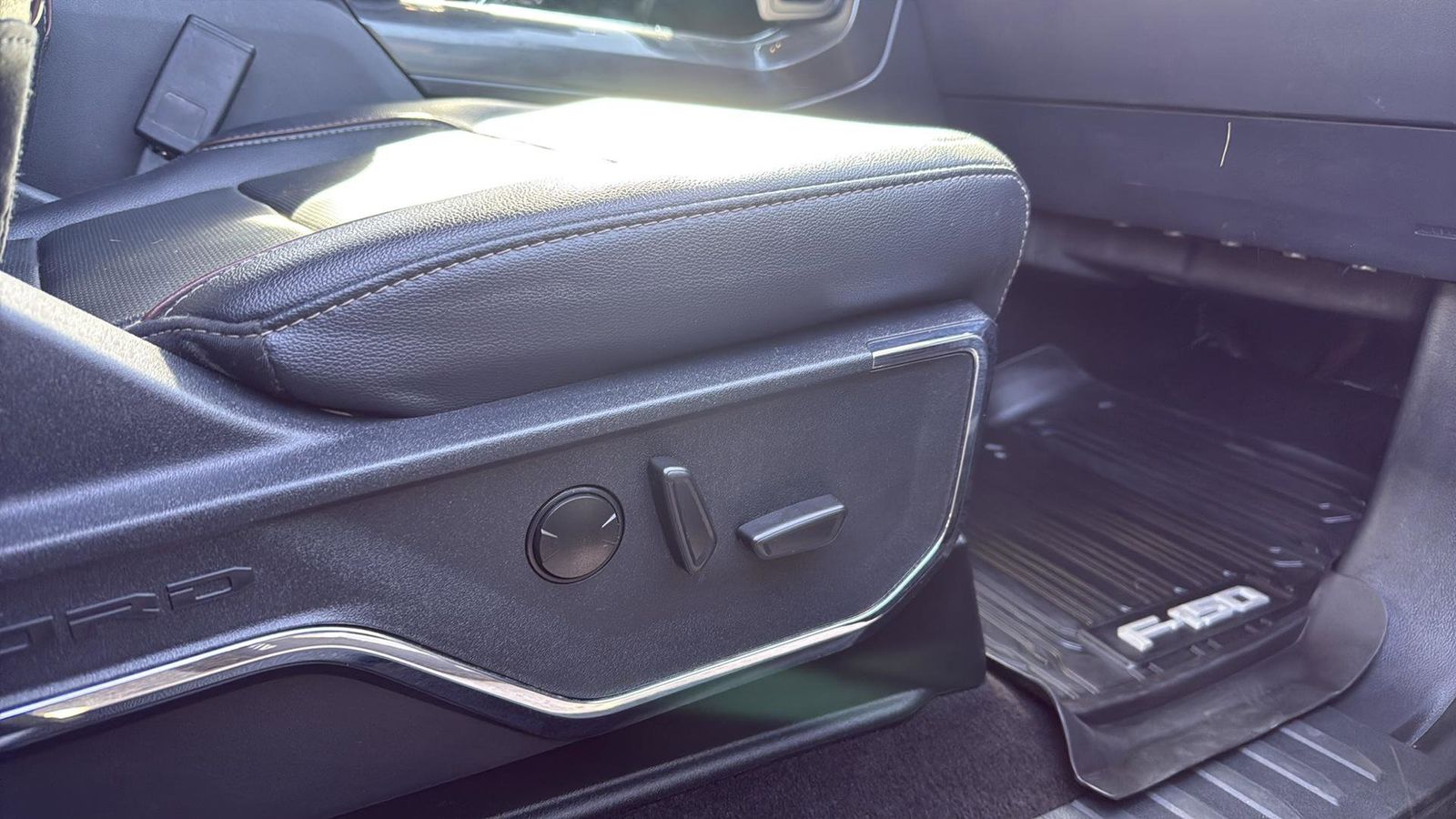 Used Car 2022 Ford F-150  Lariat For Sale Under $40,000 In Austin, Texas