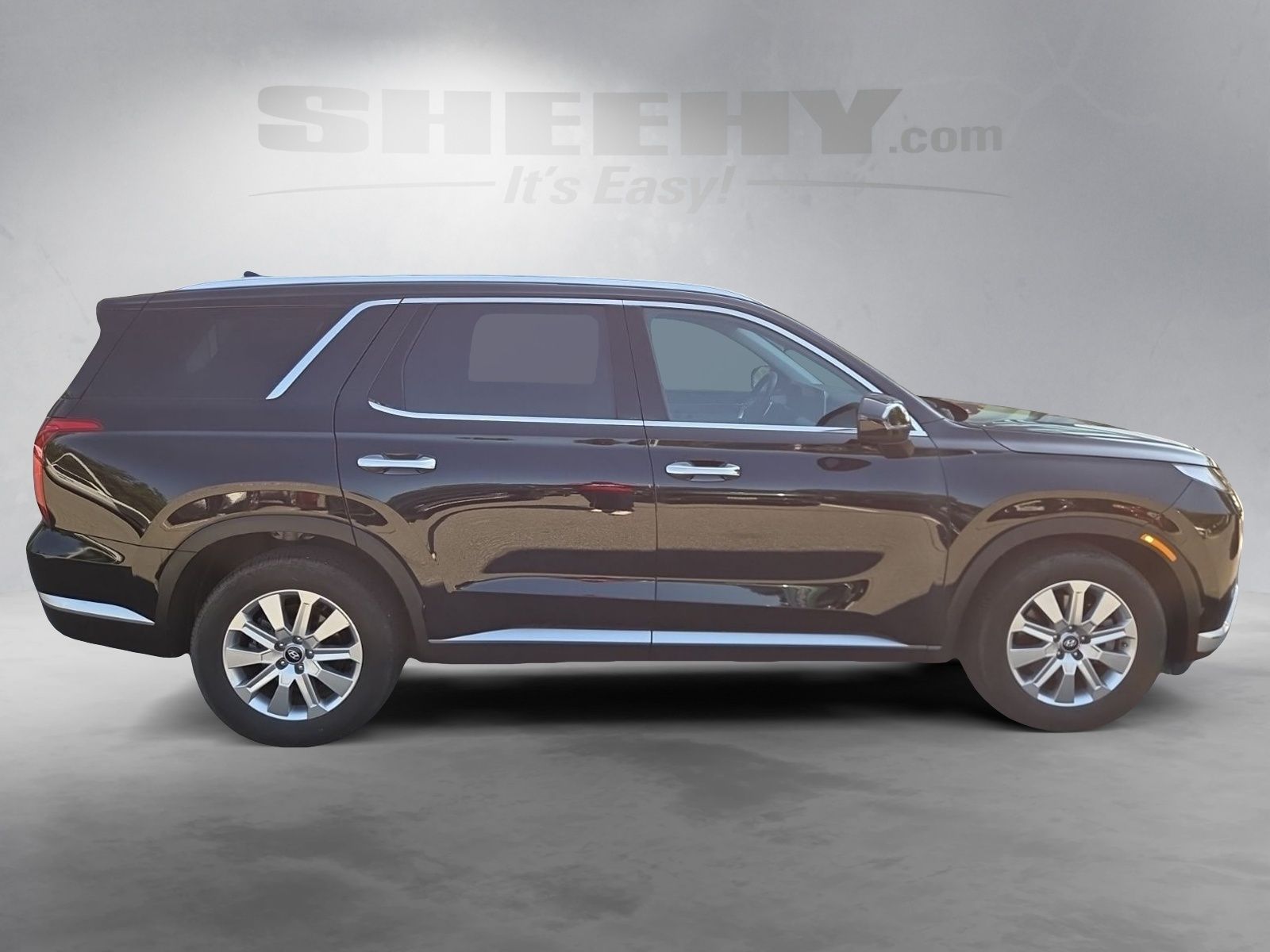 Used 2024 Black Hyundai SEL image 9