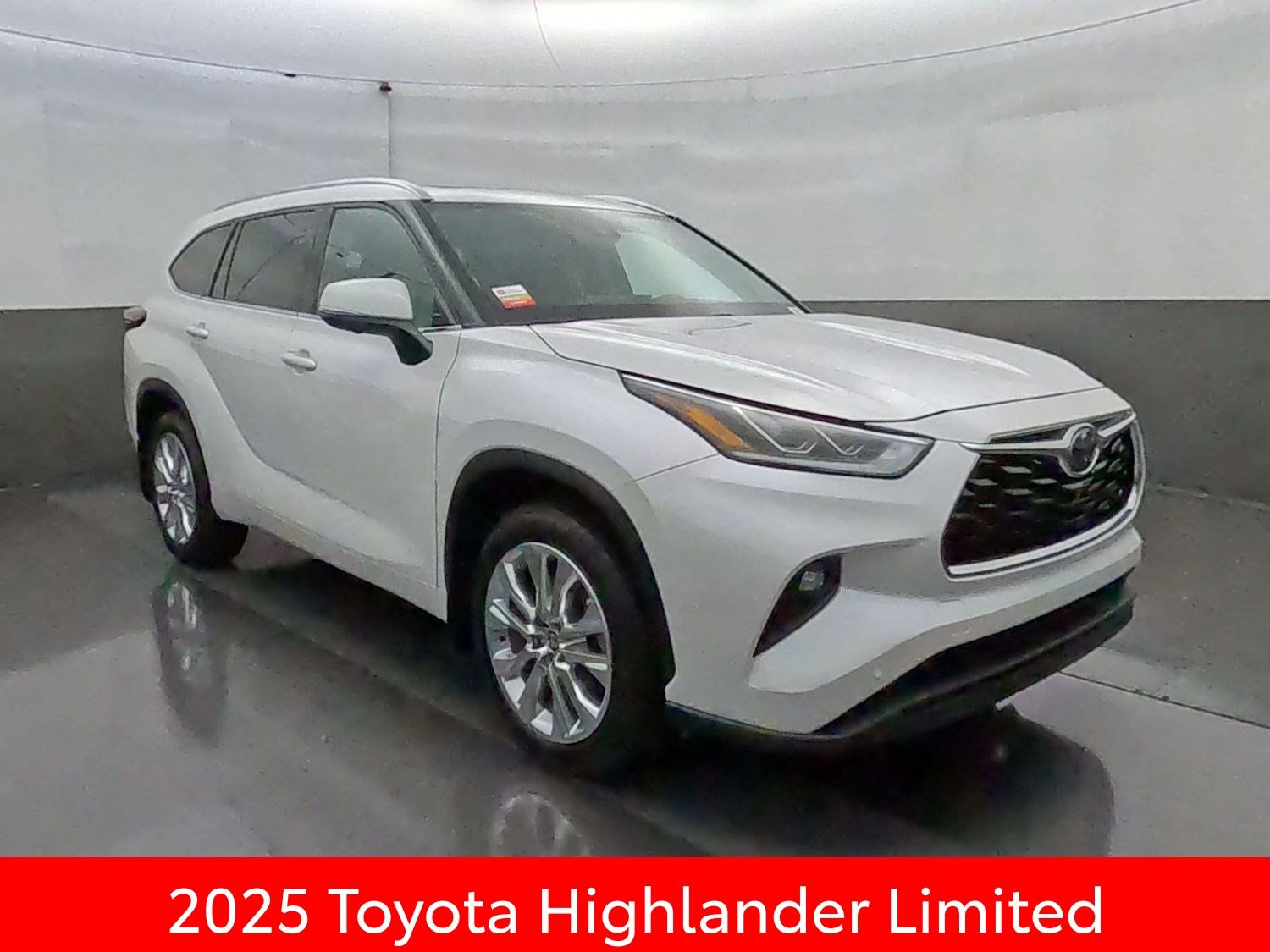 White (Wind Chill Pearl) 2025 Toyota Highlander SUV / Crossover All-Wheel Drive 8-Speed Automatic