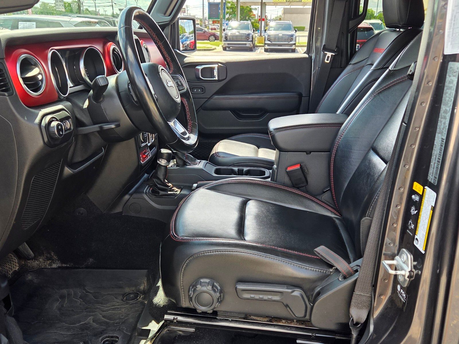Used 2021 Gray Jeep Rubicon image 5