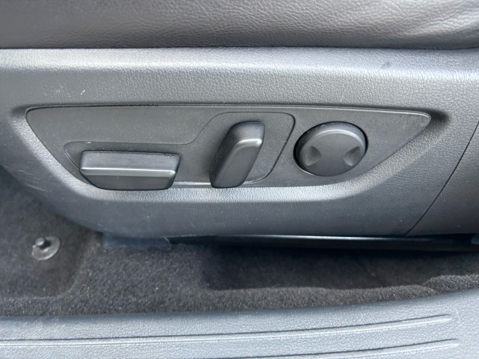 Used Car 2025 Mazda Cx-50  2.5 S Premium Package For Sale Under $30,000 In Austin, Texas