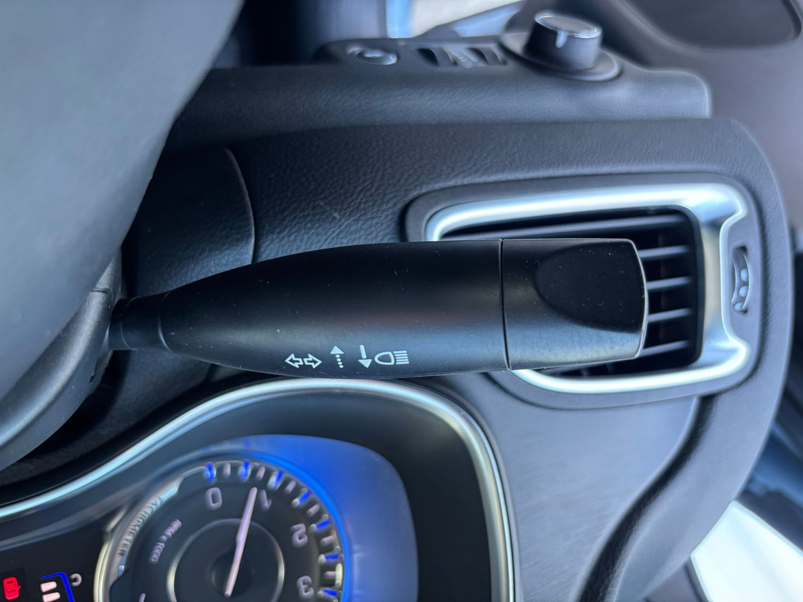 Used Car 2015 Chrysler 200  Limited For Sale Under $10,000 In Austin, Texas