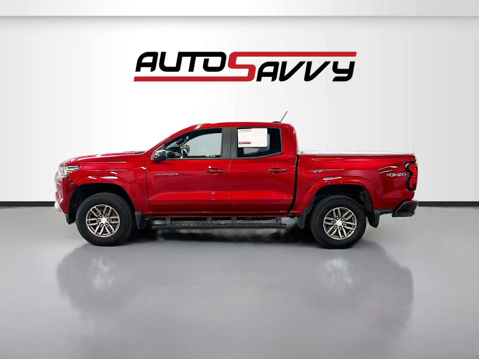 View vehicle photo 4