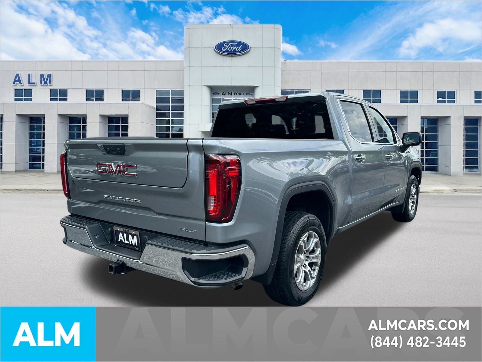 Used 2025 Sterling GMC SLT image 5