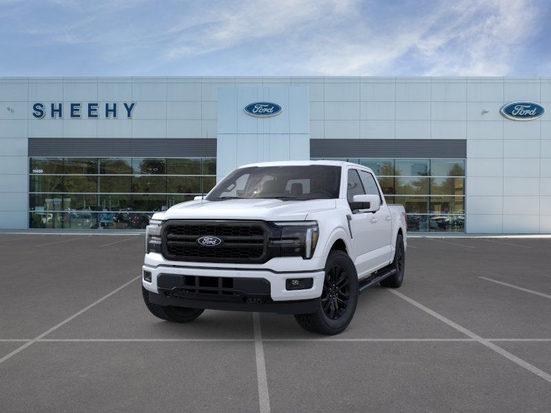 New 2026 Star White Metallic Tri-Coat Ford Lariat image 4