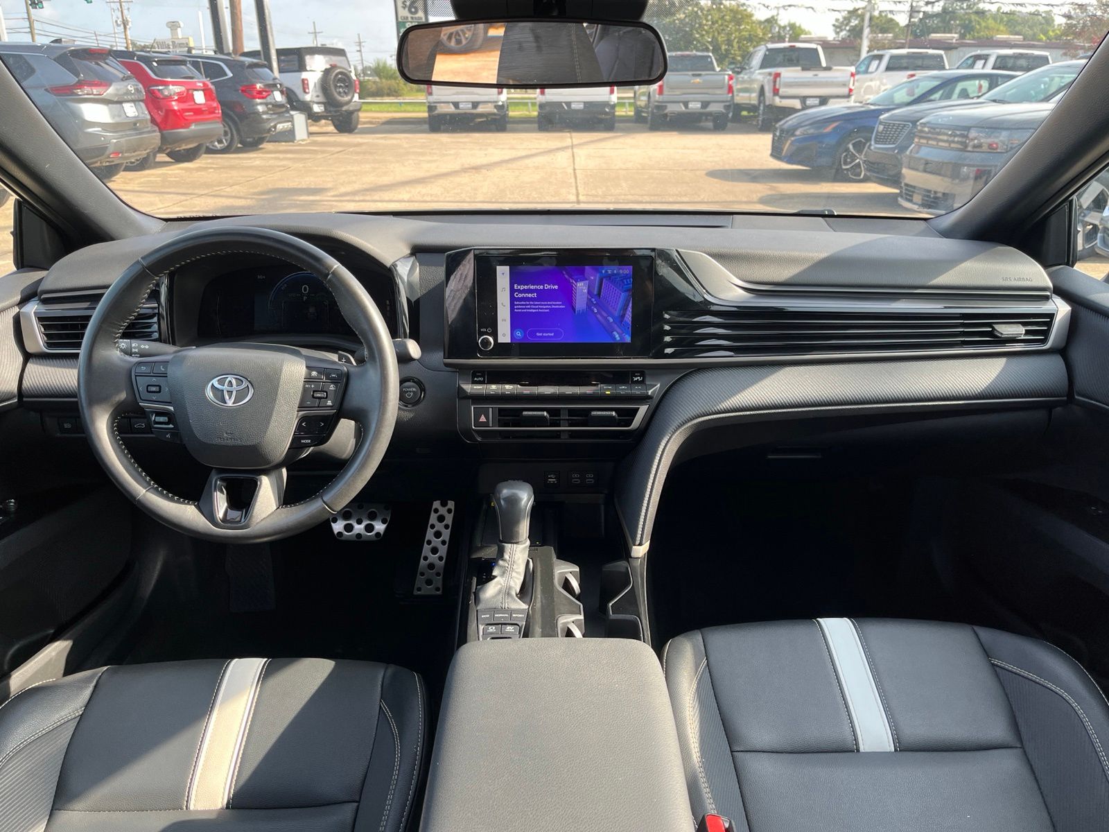 2025 Toyota Camry SE - 8