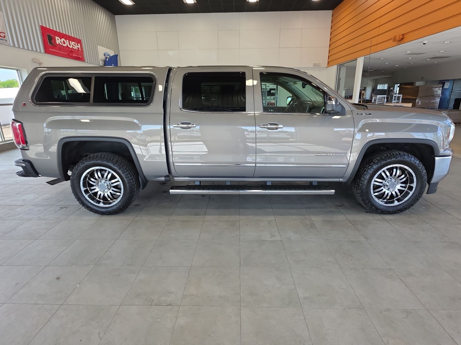 View vehicle photo 6
