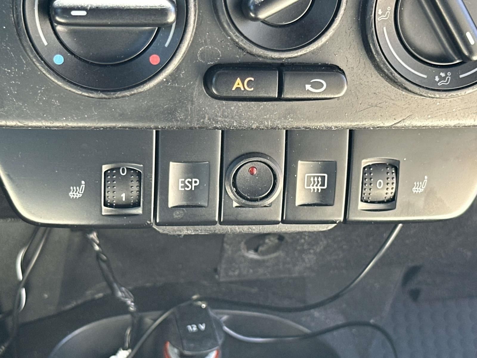 Used 2007 Gray Volkswagen Triple White image 21