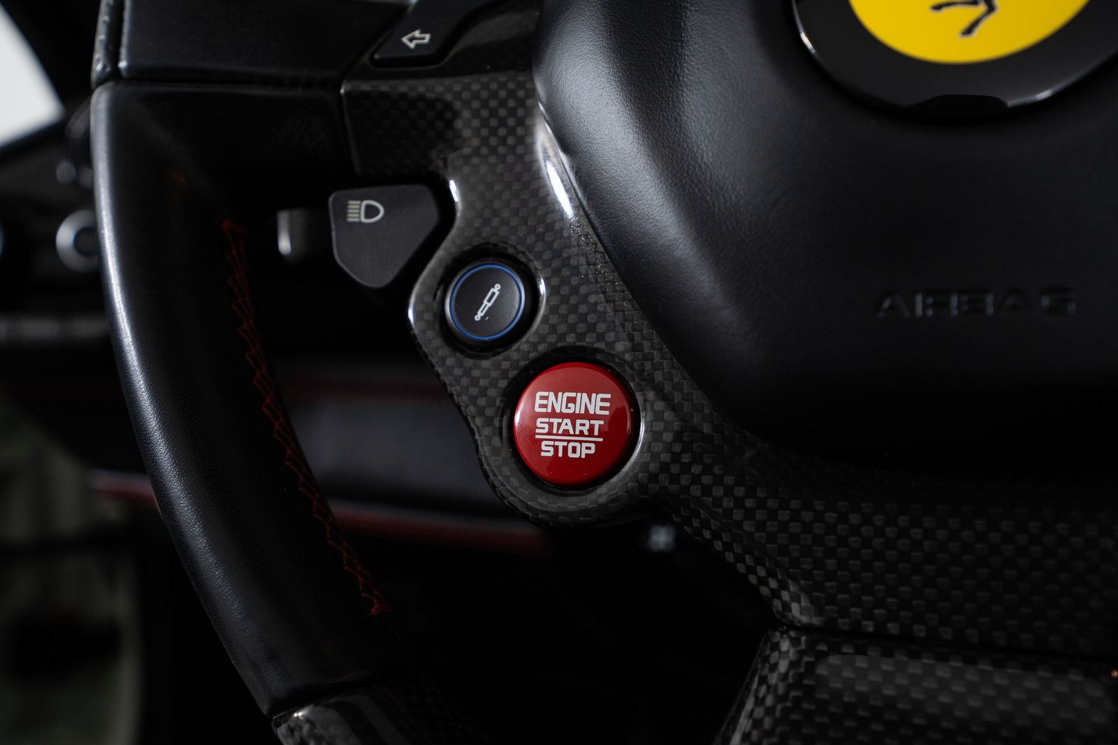 2019 Ferrari 488 Spider — full photo 12 of 43