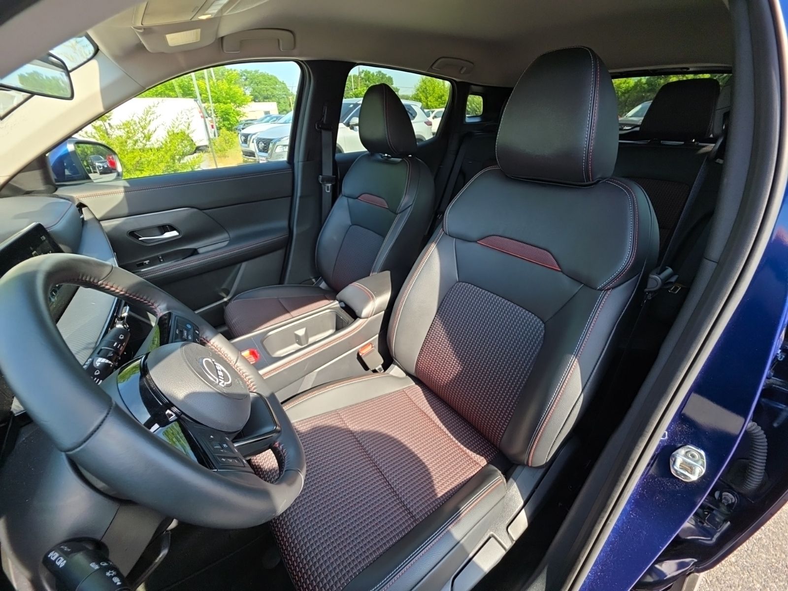 Used 2025 Blue Nissan SR image 28