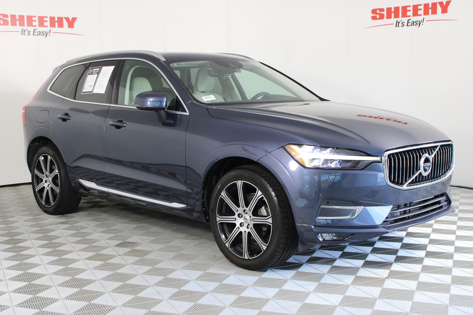  2020 Volvo XC60 T5 Inscription AWD   
