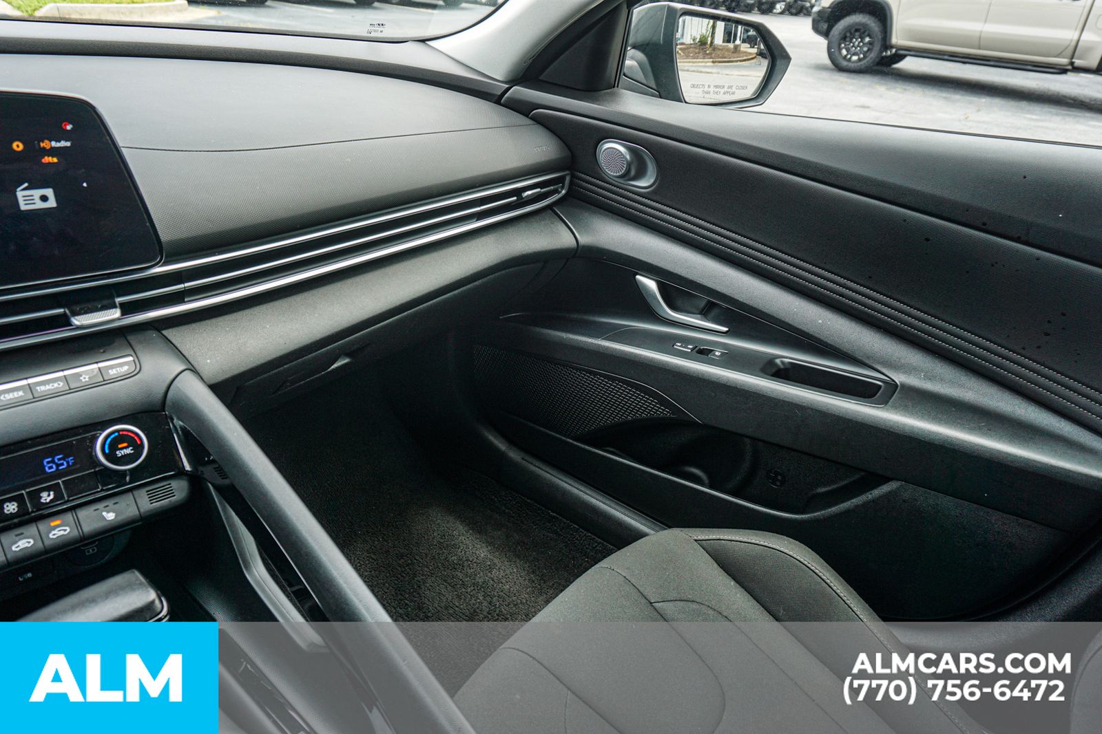 Used 2025 Gray Hyundai SEL Convenience image 45