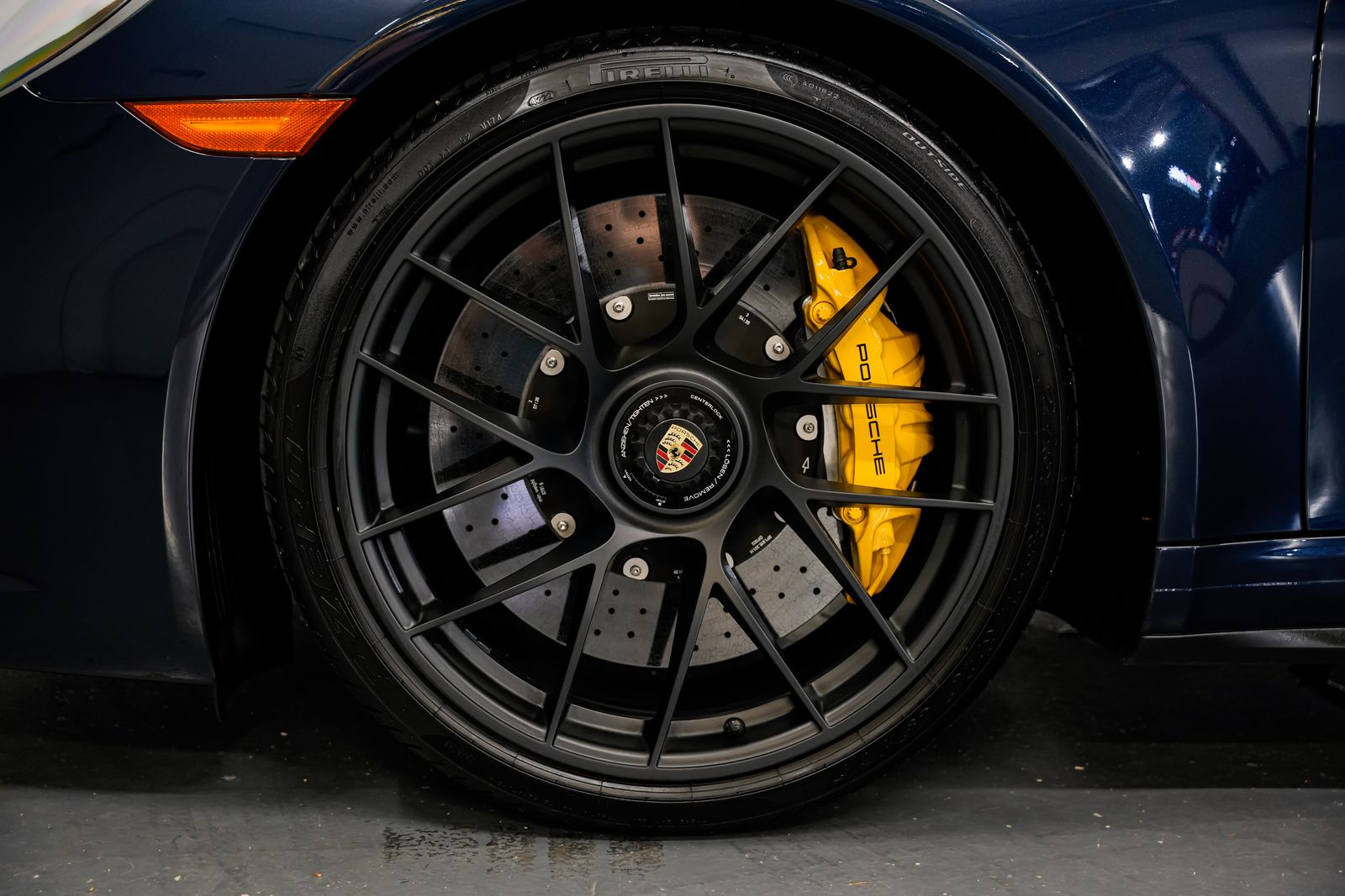 2018 Porsche 911 Carrera GTS — photo 44