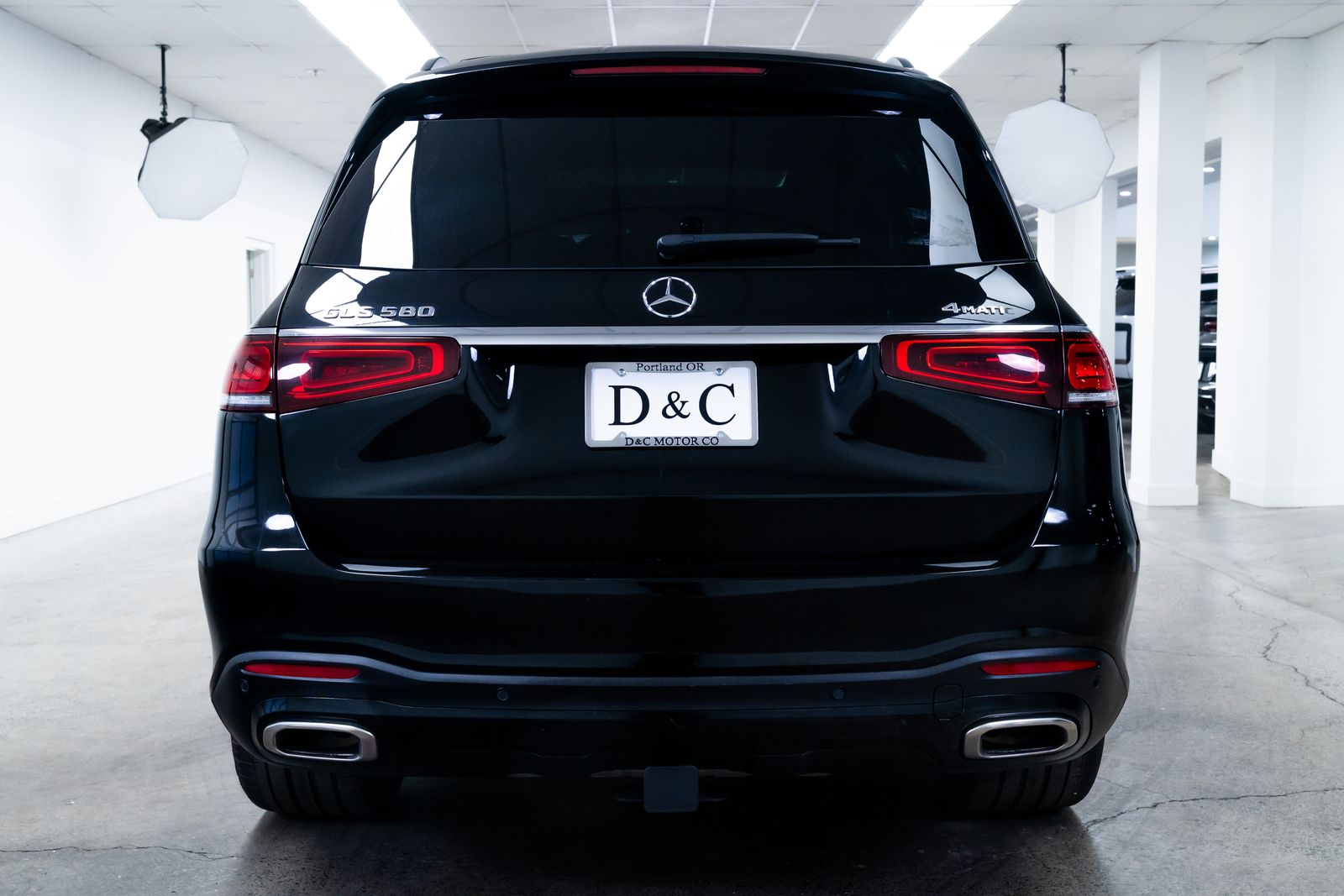 View vehicle photo 5