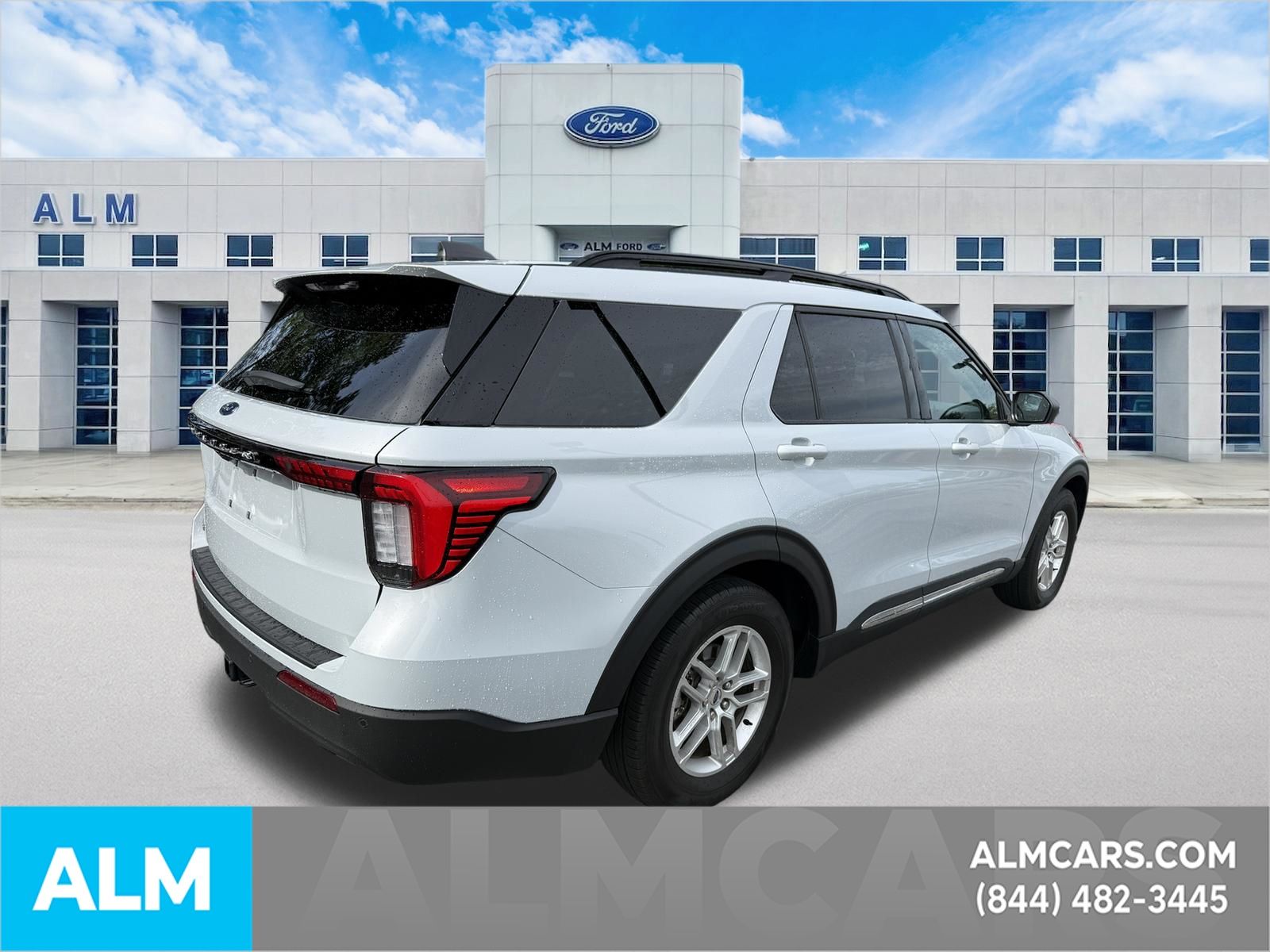 Used 2025 Space White Metallic Ford Active image 5