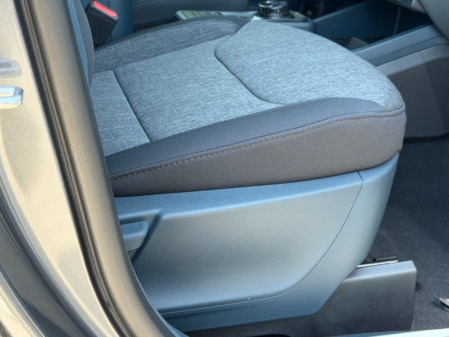 New 2026 Carbonized Gray Metallic Ford XLT image 9