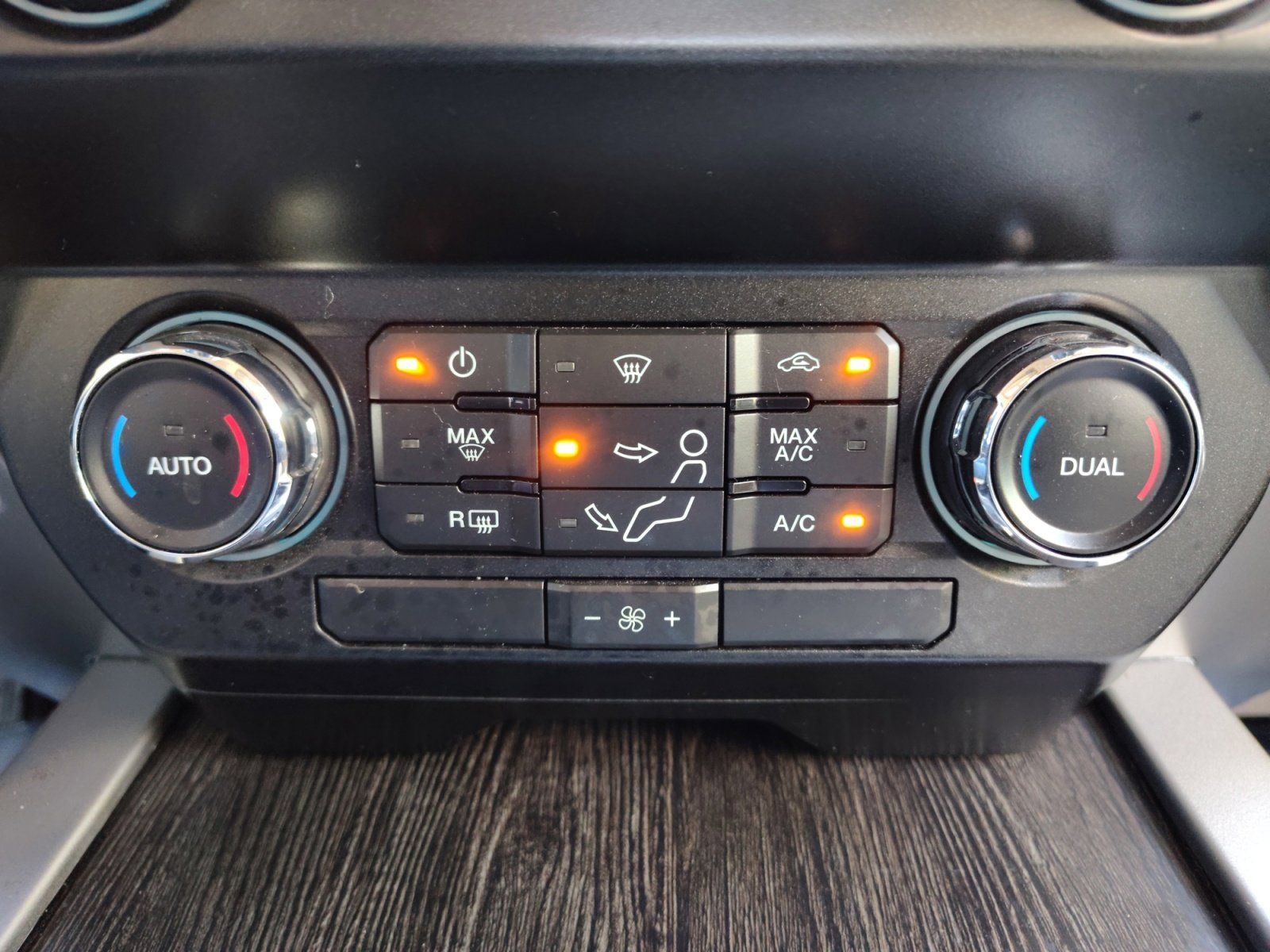 Used Car 2021 Ford F-250sd  Lariat For Sale Under $60,000 In San Antonio, Texas