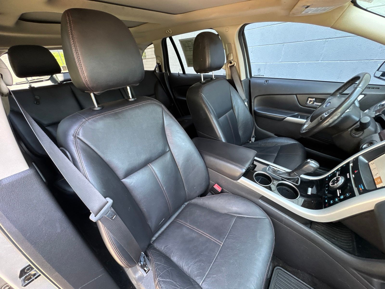 Used 2014 Ingot Silver Metallic Ford Limited image 8