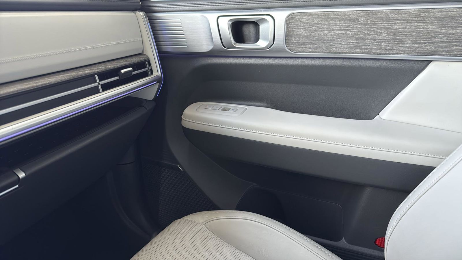 Used Car 2024 Hyundai Santa Fe  Calligraphy For Sale Under $40,000 In Austin, Texas