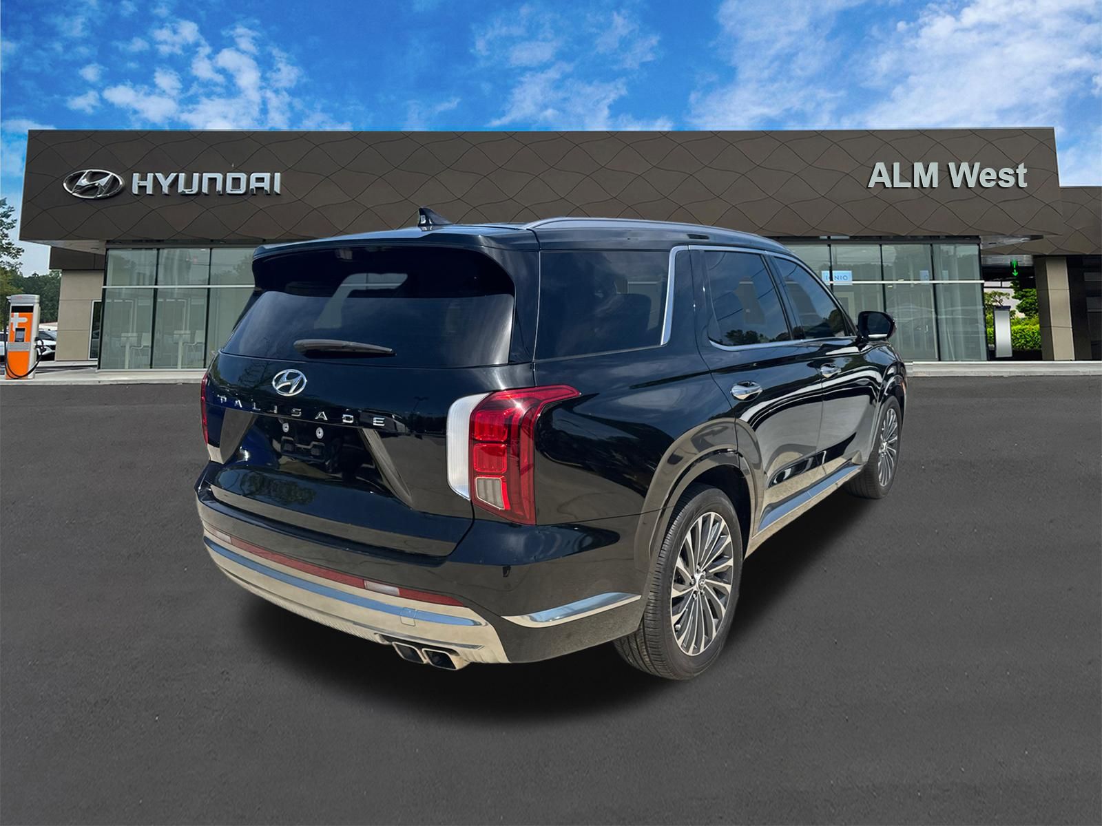 Used 2025 Black Hyundai Calligraphy image 5