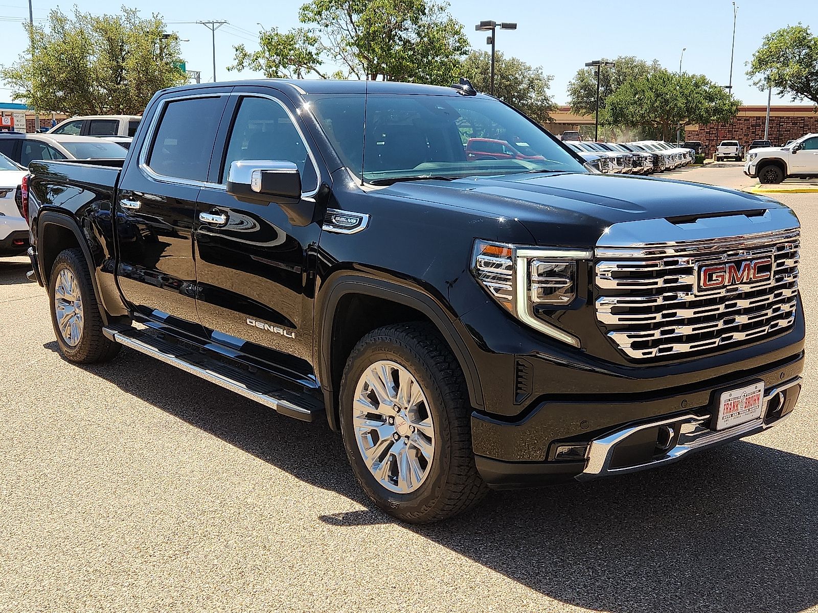 View vehicle photo 6