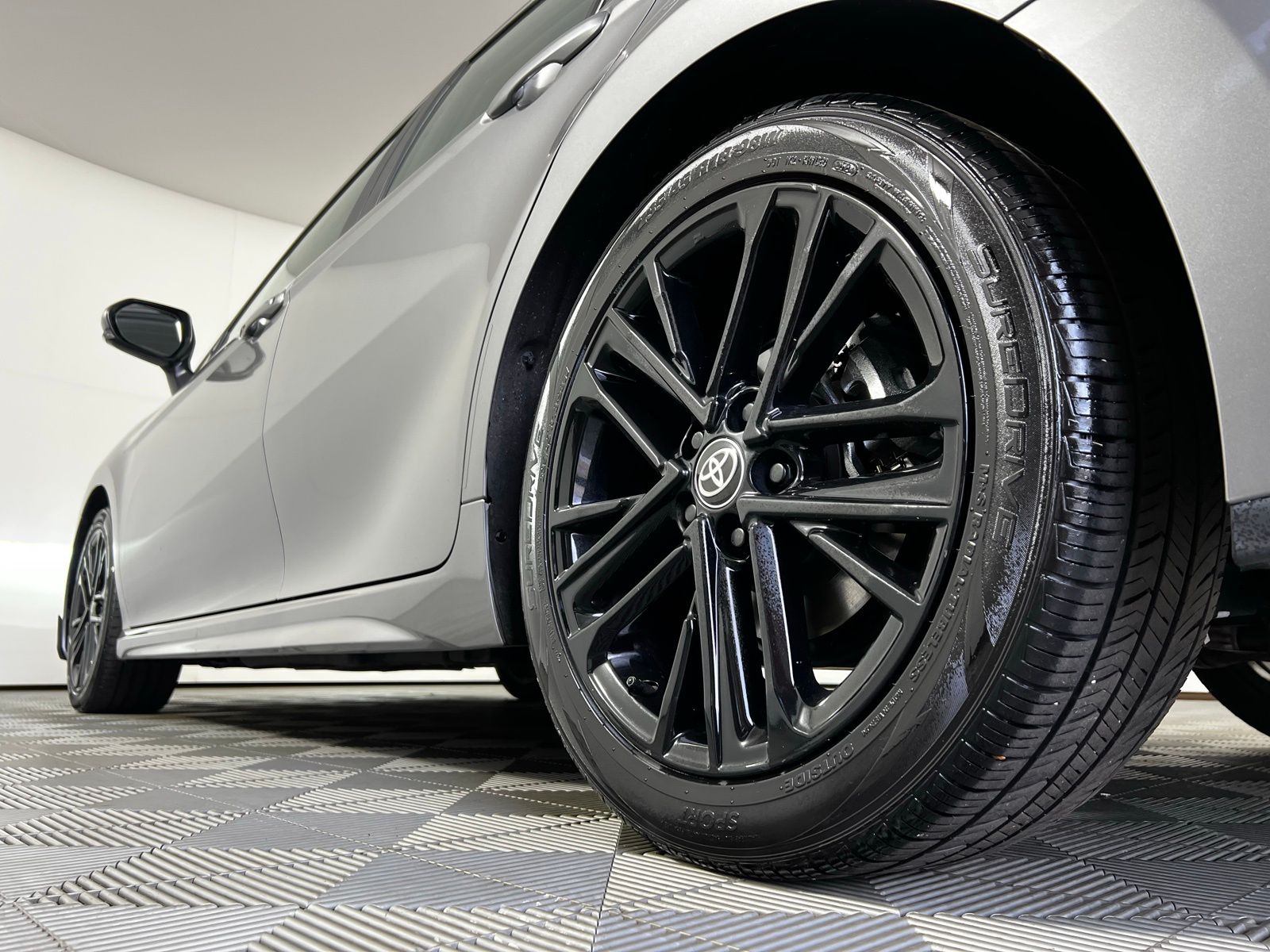 Thumbnail: 2025 Toyota Camry - 25