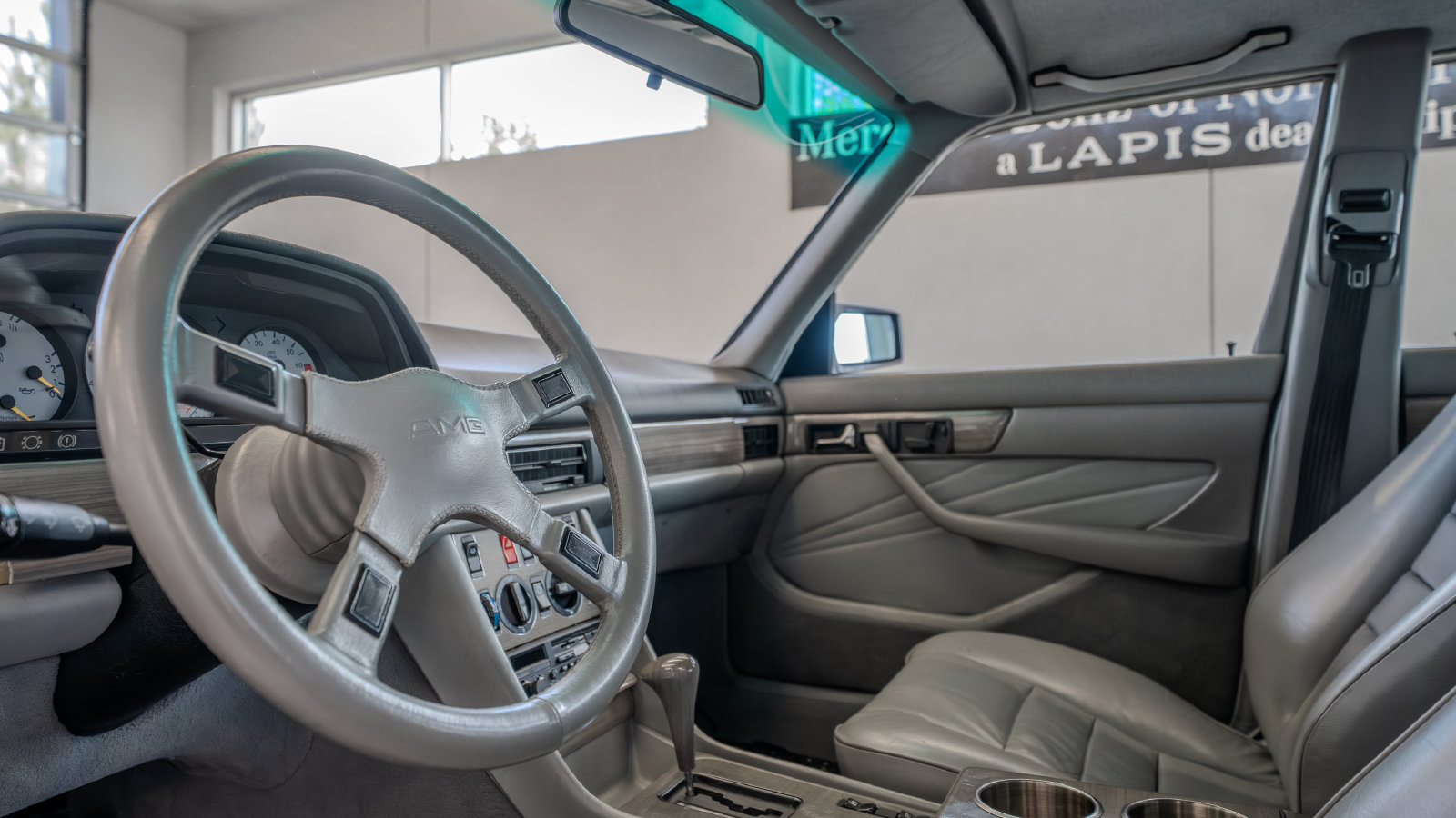 1984 Mercedes 500 SEL — full photo 7 of 46