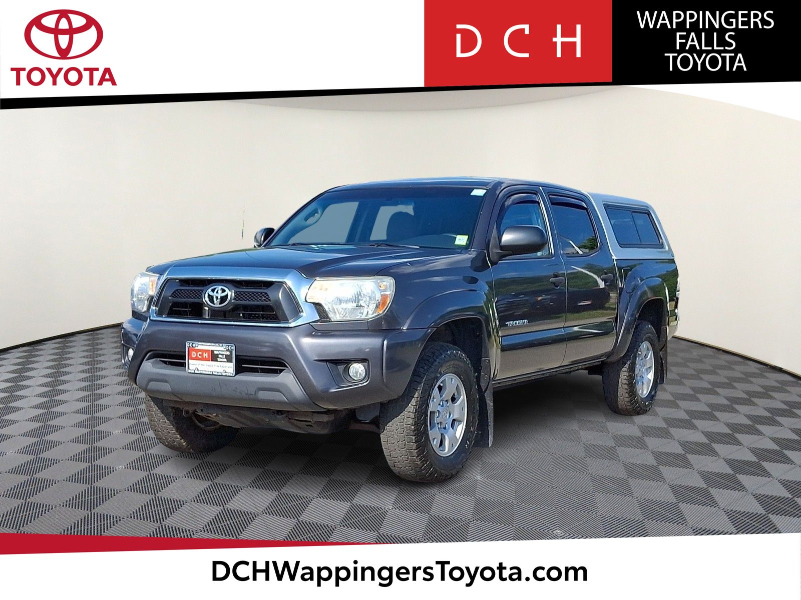 Magnetic Gray Metallic 2015 Toyota Tacoma Double Cab V6 4WD Pickup Truck Four-Wheel Drive 5-Speed Automatic