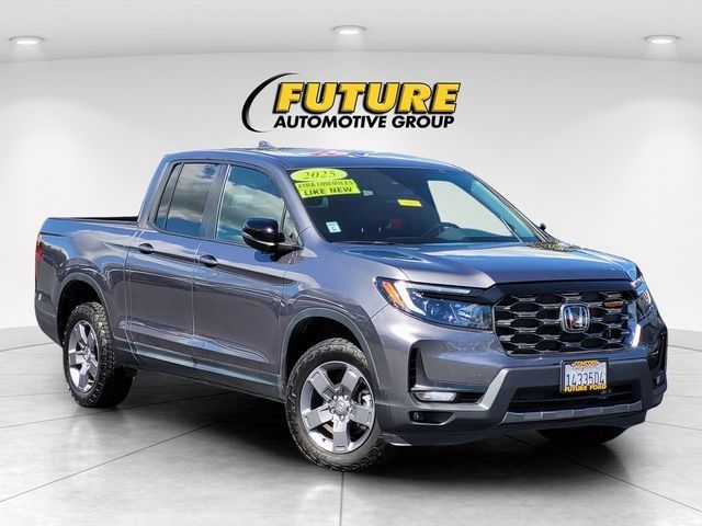Gray (Modern Steel Metallic) 2025 Honda Ridgeline TrailSport AWD Pickup Truck All-Wheel Drive 9-Speed Automatic