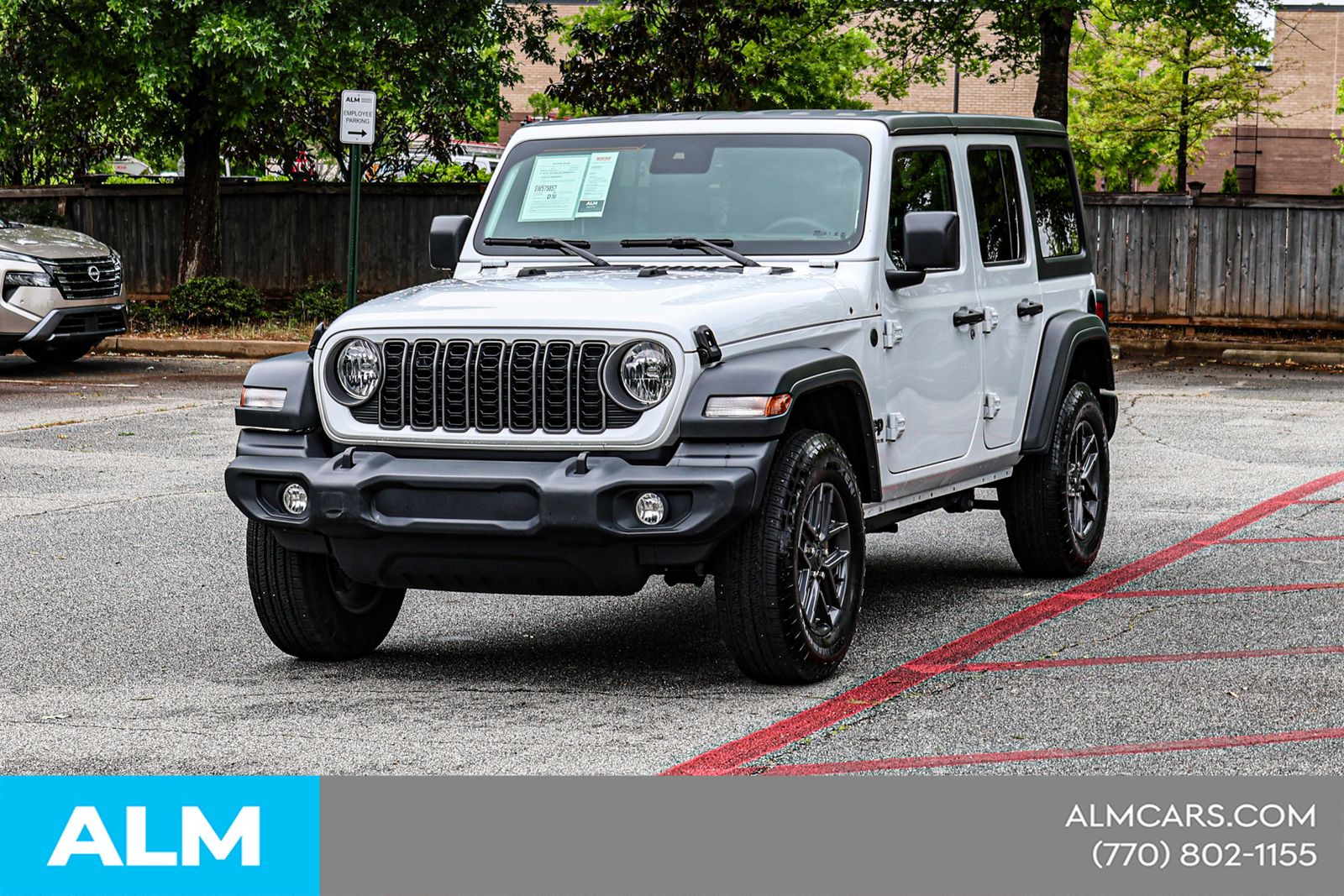 Used 2025 White Jeep Sport S image 4