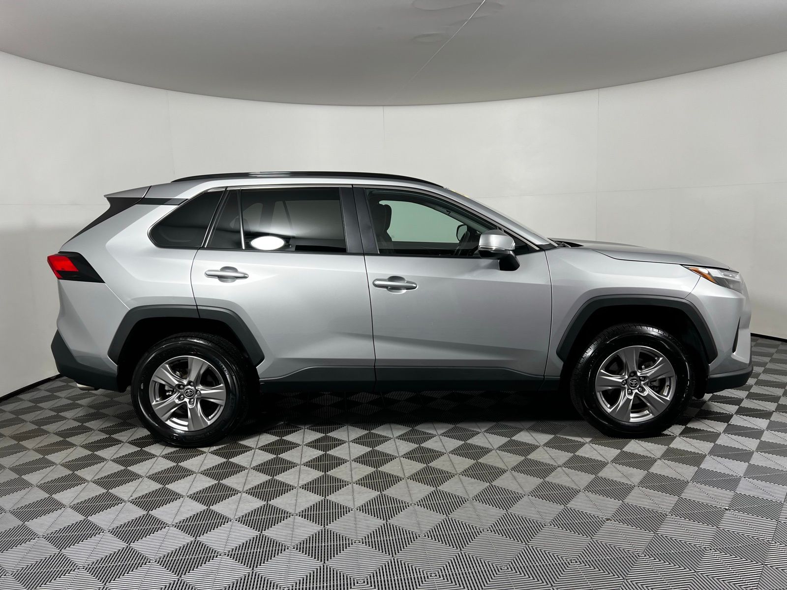 Thumbnail: 2024 Toyota RAV4 - 4