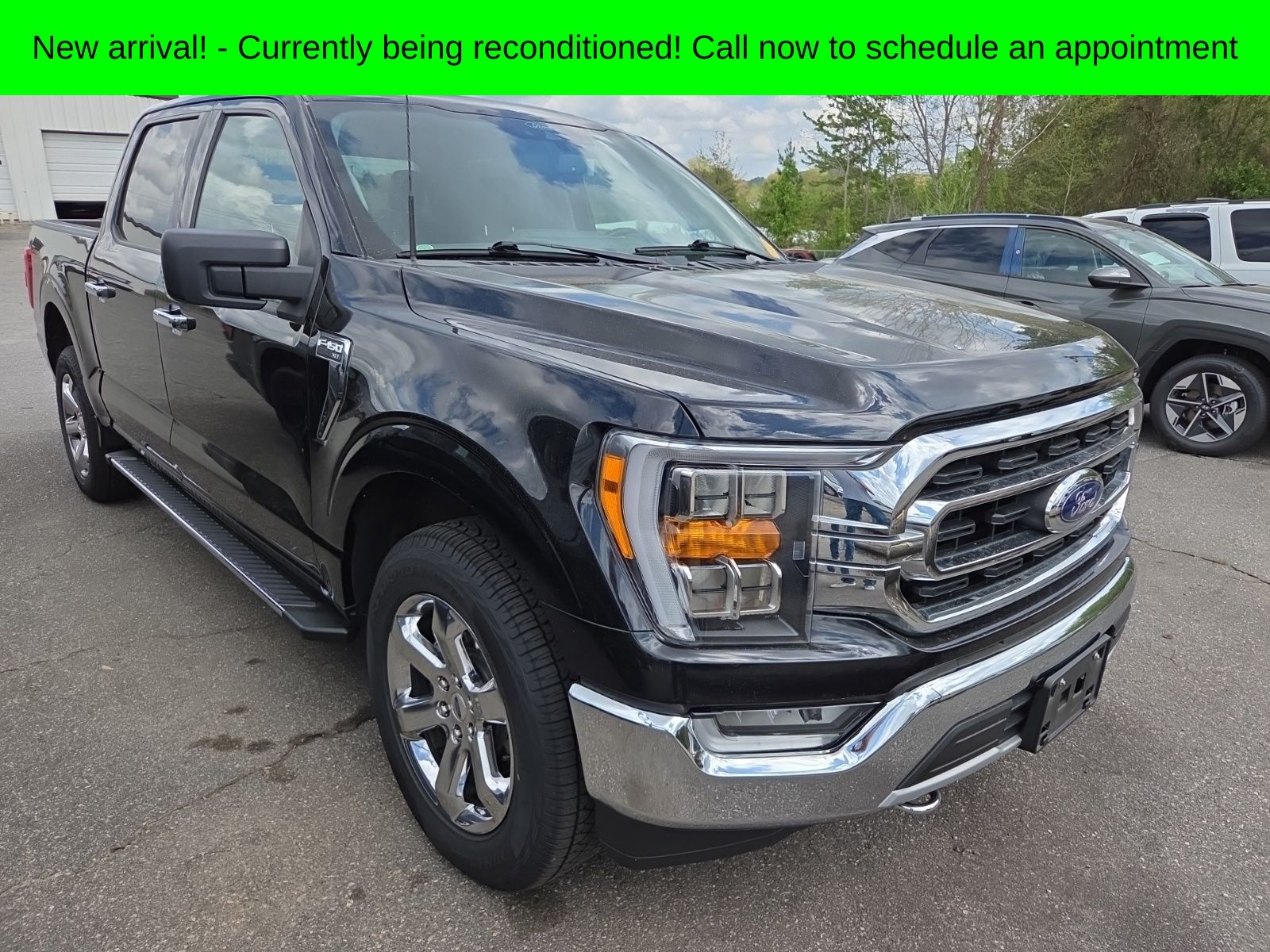 View vehicle photo 2