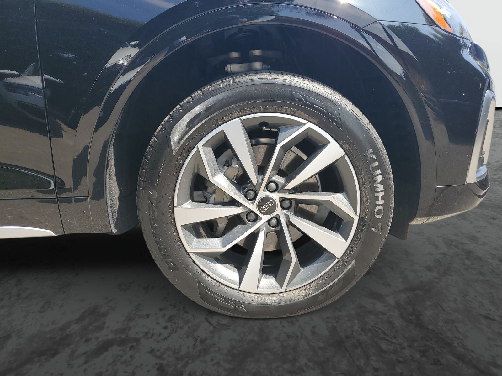 Vehicle photo