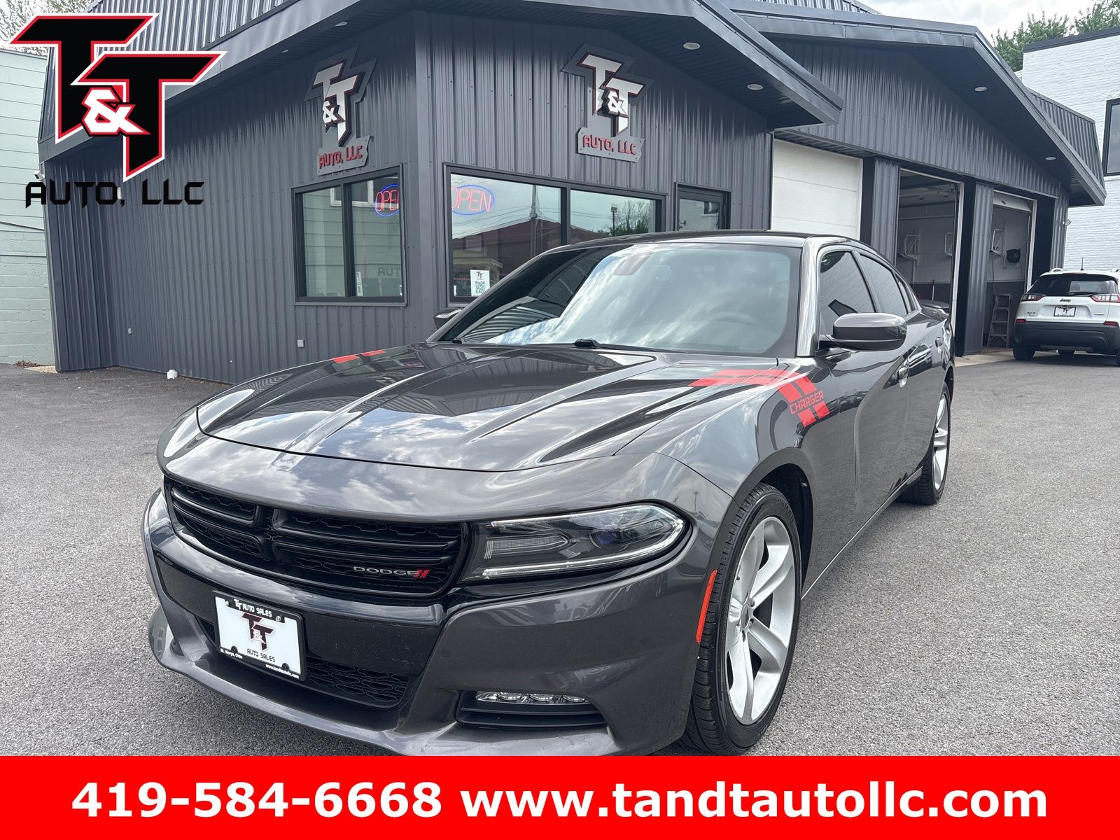 2017 Dodge Charger SXT's photo